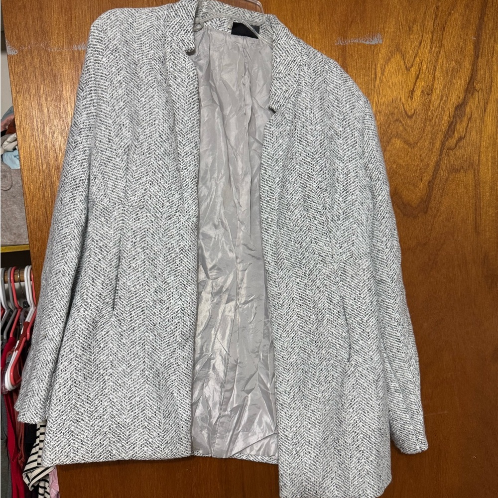 Vici Women's Gray Herringbone Blazer